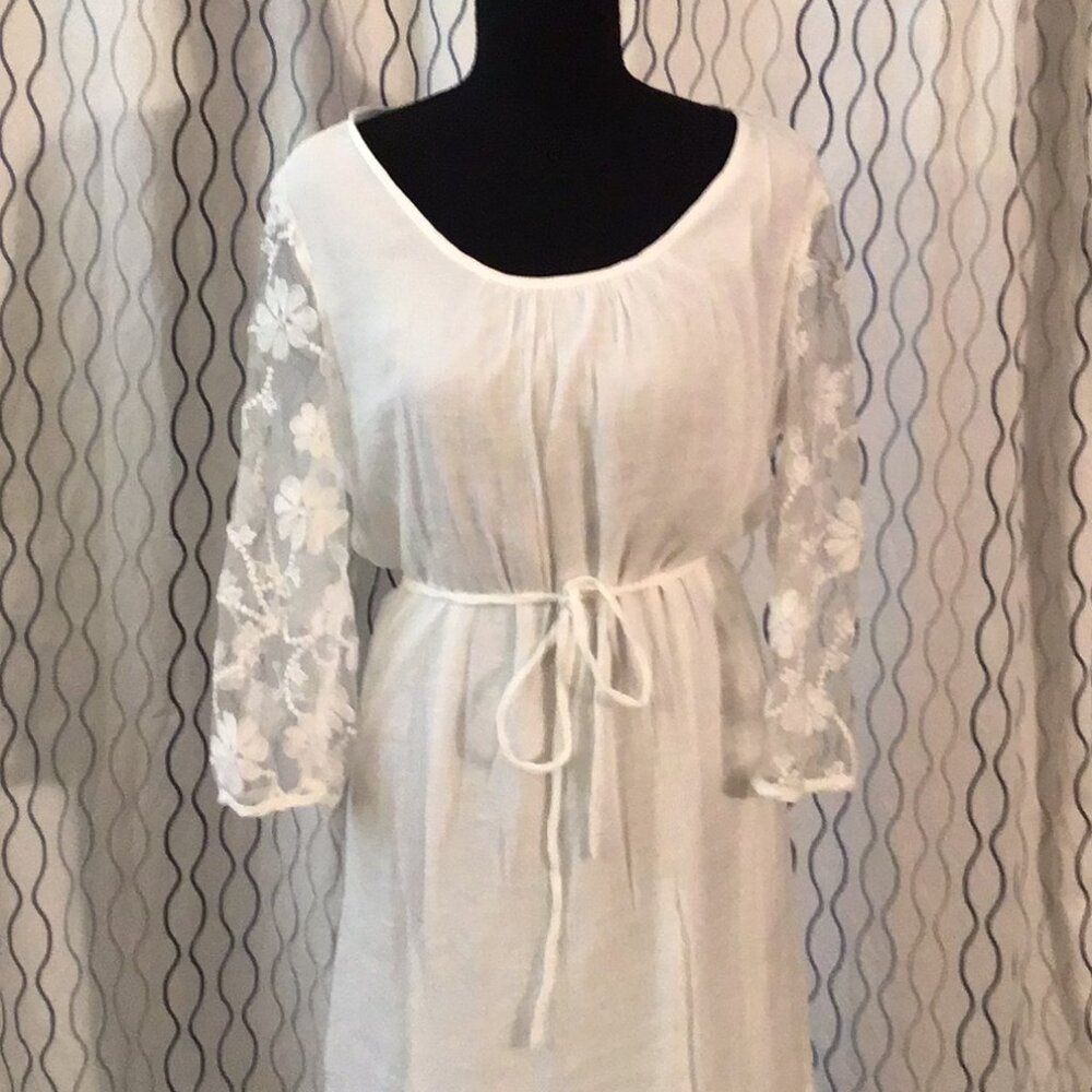 Cute, lightweight dress.